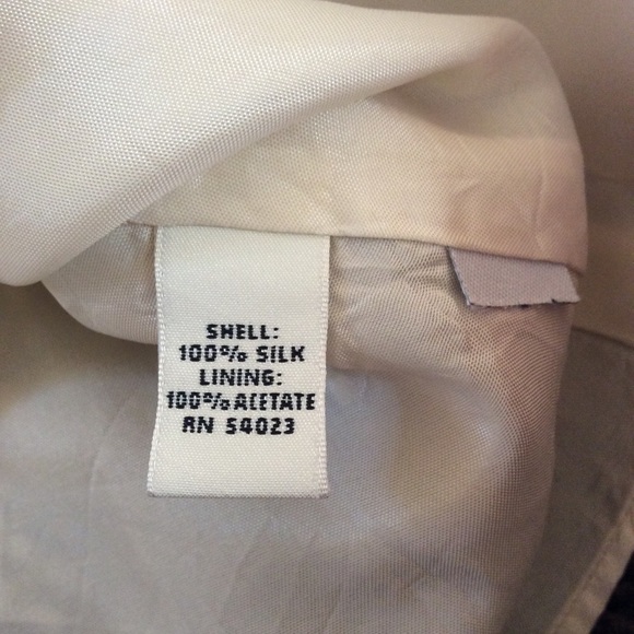 5 for $20.  Banana Republic silk skirt - Picture 5 of 5